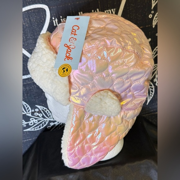 Cat & Jack Iridescent Hearts Fleece Flapper Hat - Picture 5 of 6